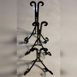 3 Black Metal Easel